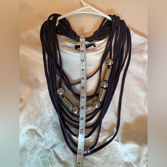 AKIRA Label  High Low Tail Top Navy and White with attached Necklace. Medium - Picture 9 of 16